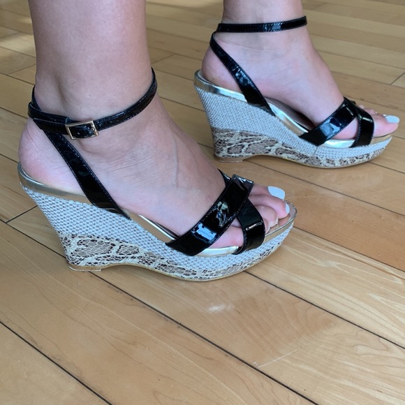 Sacha London Yvette Criss Cross Strap Leather Wedge Sandal Women Size 7 - Picture 17 of 17